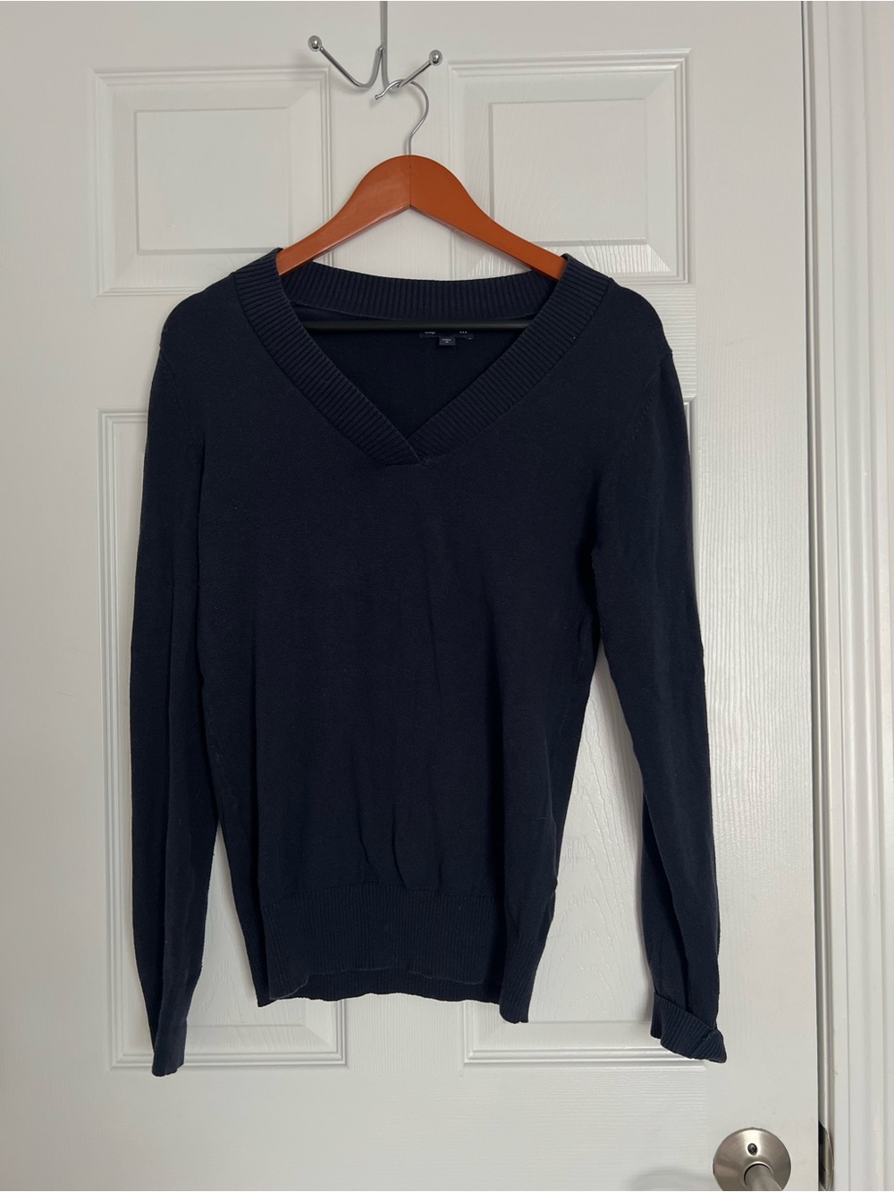 GAP Navy Ribbed V-Neck Sweater
